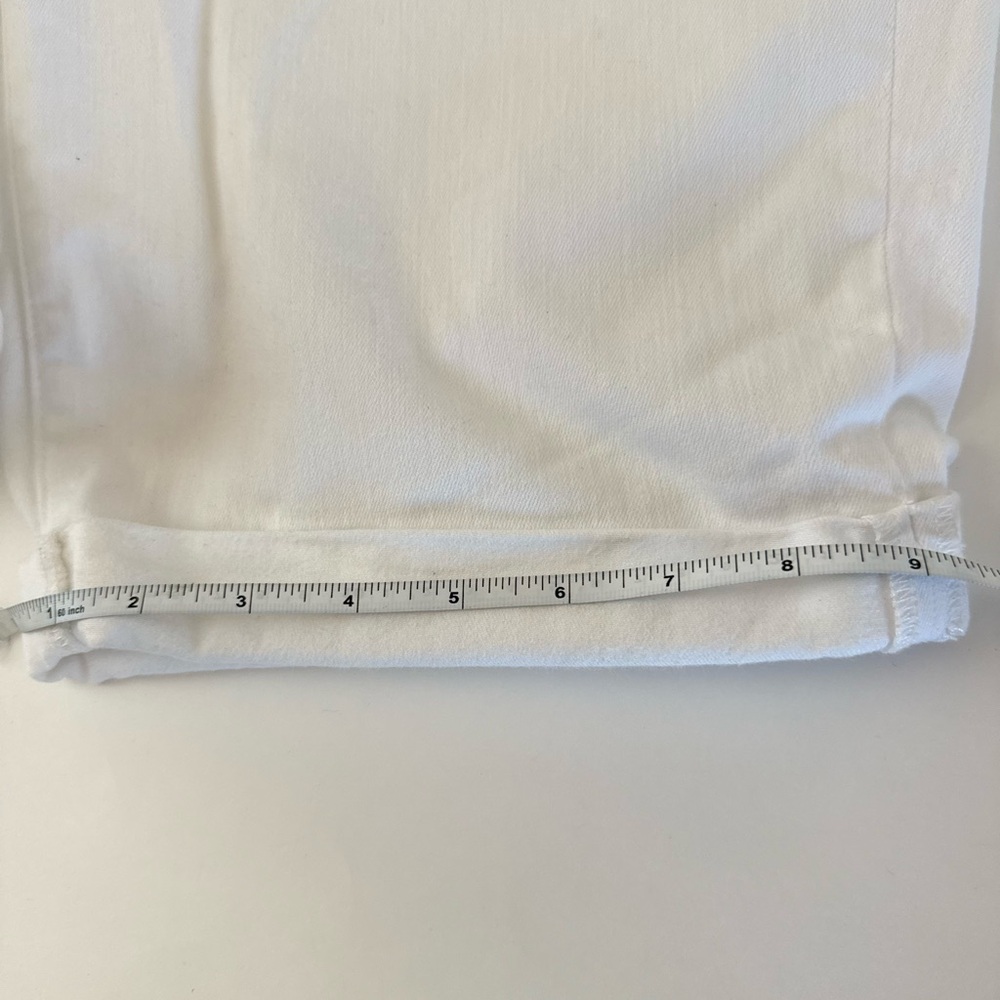 Chico’s So Slimming Girlfriend White Denim Shorts – Size 10 - Picture 10 of 13